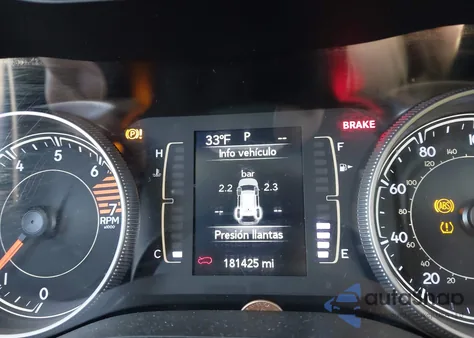 2019 Jeep Cherokee Latitude Plus 4X4 z USA, uszkodzony, nr VIN 1C4PJMLB0KD174873